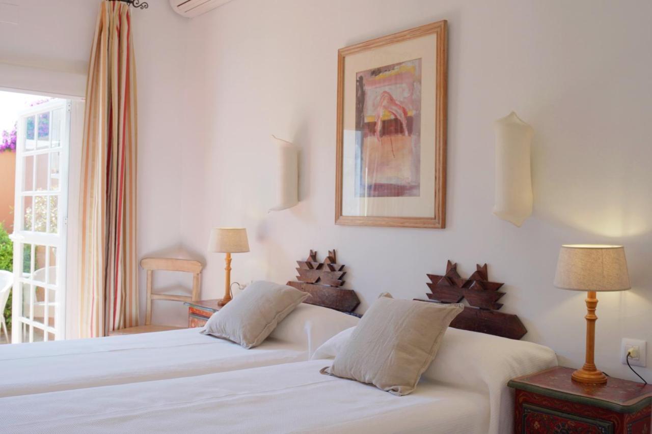 Hotel Madreselva - Grupo Califa Лос-Каньос-де-Мека Экстерьер фото