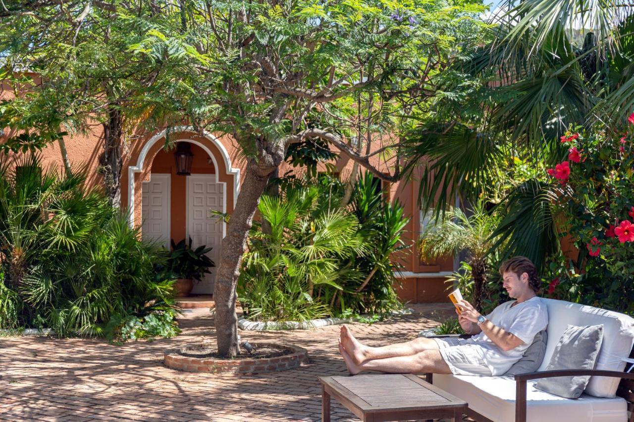Hotel Madreselva - Grupo Califa Лос-Каньос-де-Мека Экстерьер фото